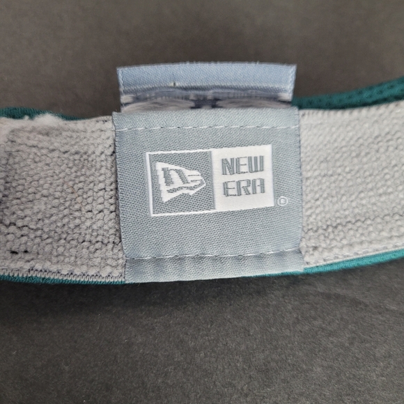Philadelphia Eagles NFL New Era Visor Hat Reflective Adjustable - Picture 8 of 11